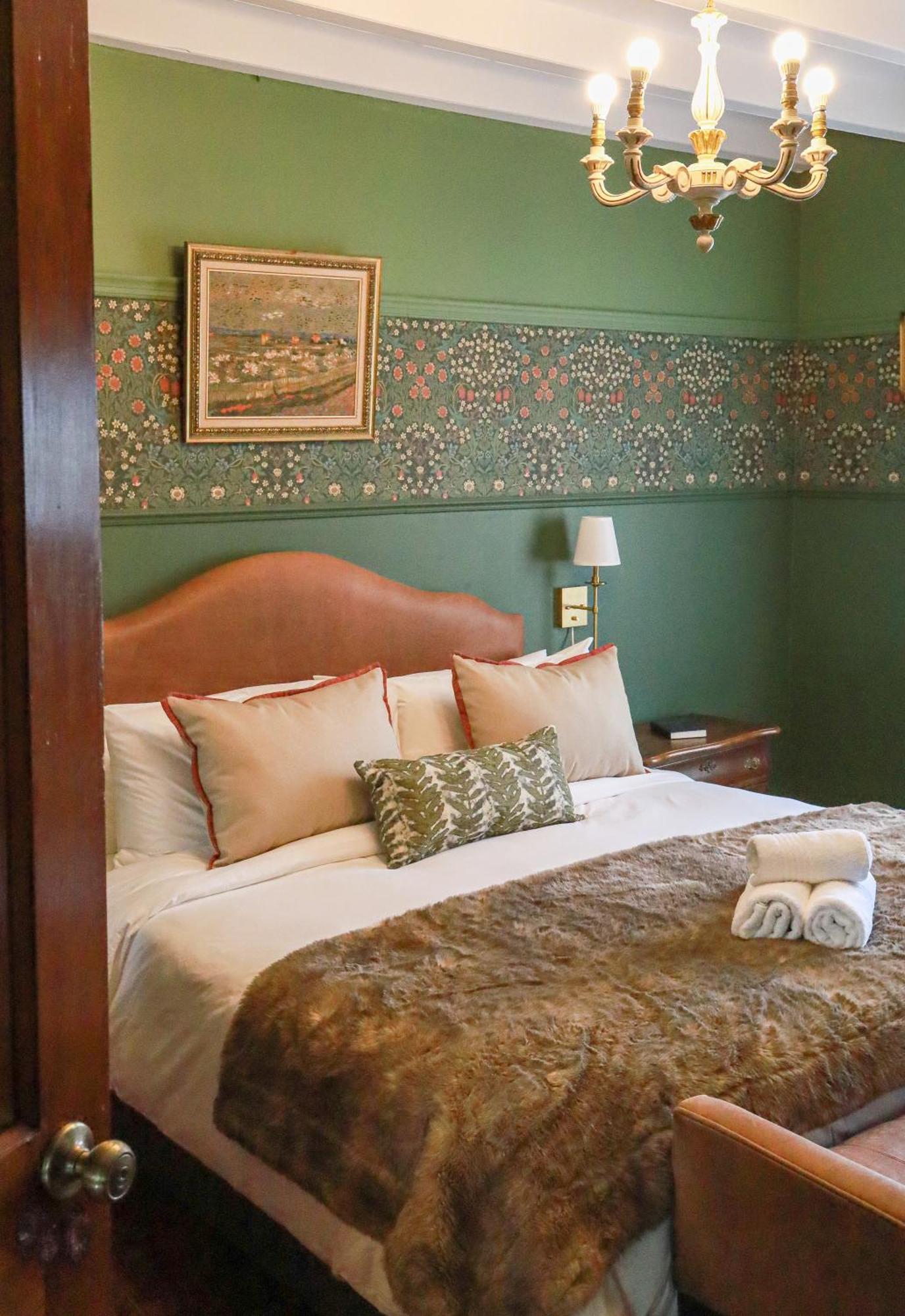 Portland Manor Bed & Breakfast Rheenendal ภายนอก รูปภาพ